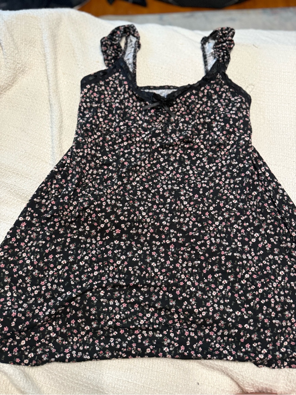 Black Floral Lace-Trim dress - Women